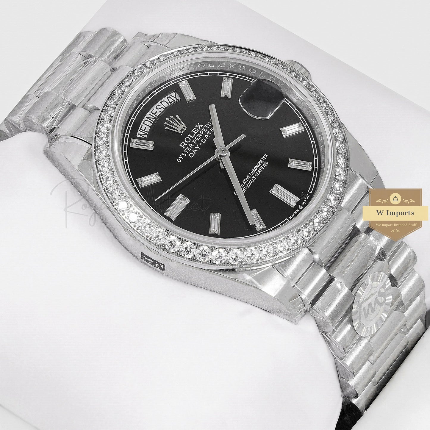 Latest Collection 40 Silver With Black Dial & Stone Bezel Automatic Watch EW Made