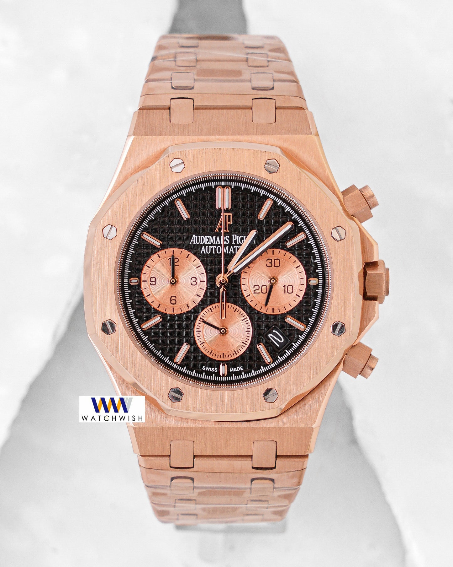 Latest Collection Oak Chronograph Rose Gold With Black Dial