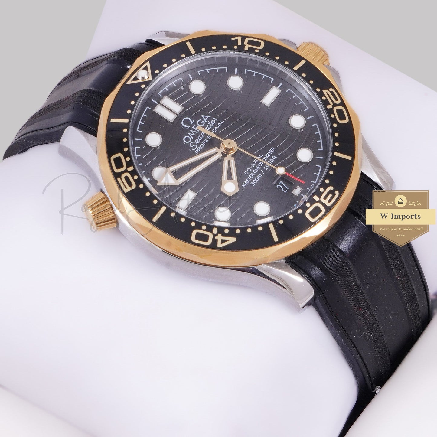 Latest Collection Silver Case With Black Dial & Rubber Strap
