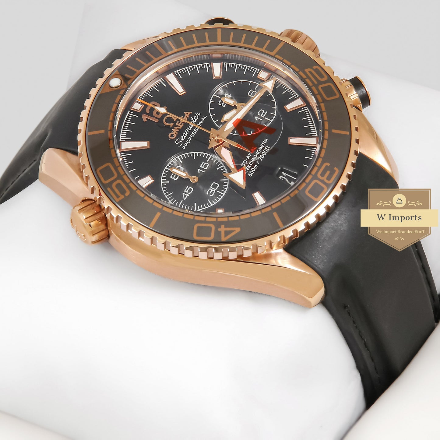 Latest Collection Chronograph Rose Gold Case With Black Dial & Rubber Strap