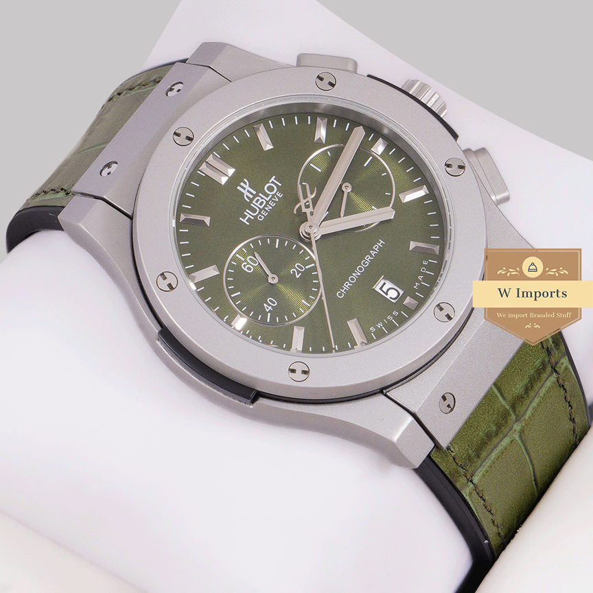 Latest Collection Silver Matt Case With Green Dial & Rubber Strap