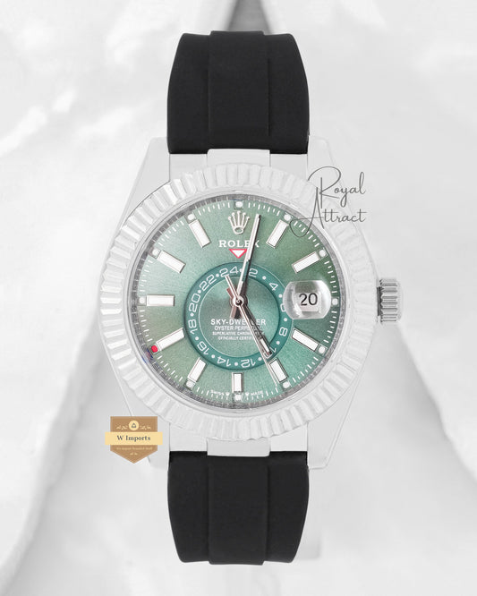 Latest Collection 42 Silver Case With Green Dial Automatic Watch V3 Factory