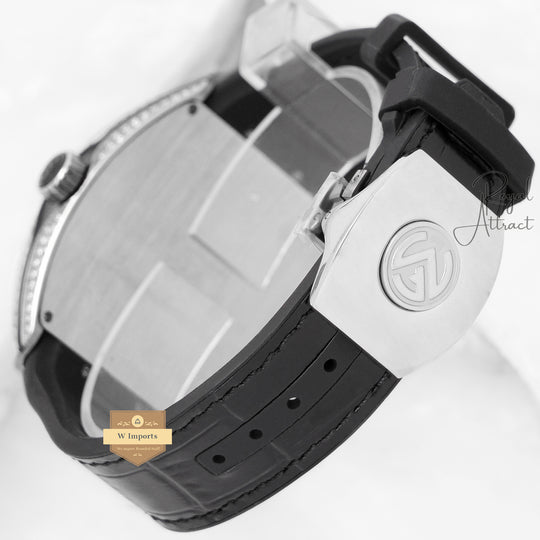 Latest Collection Silver Stone Case With Dial And Black Leather Strap