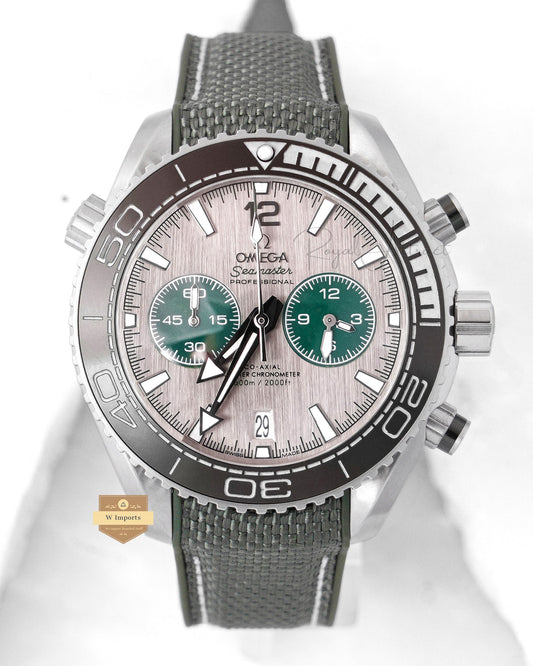Latest Collection Chronograph Silver Case With Gray Dial Strap Watch