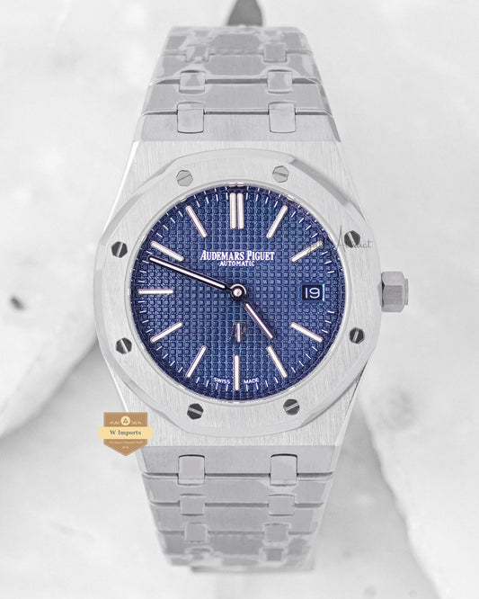 Latest Premium Collection Silver With Blue Dial Chain Watch