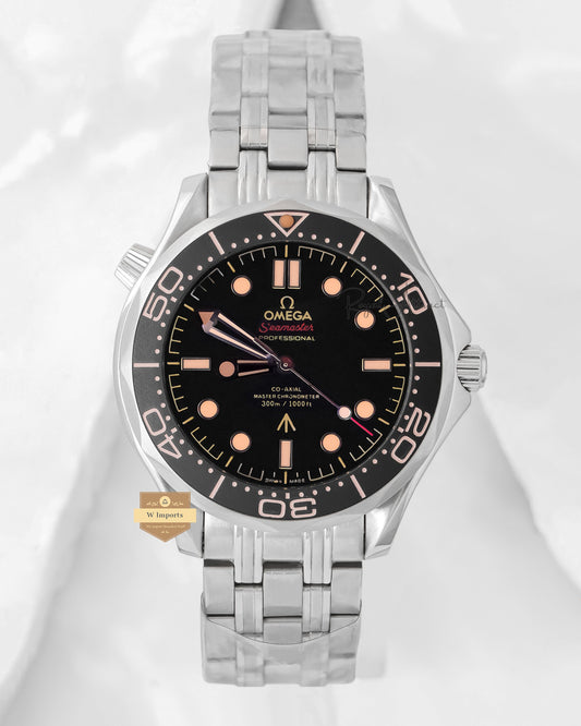 Latest Collection Silver With Black Dial Automatic Luxury Watch For Men