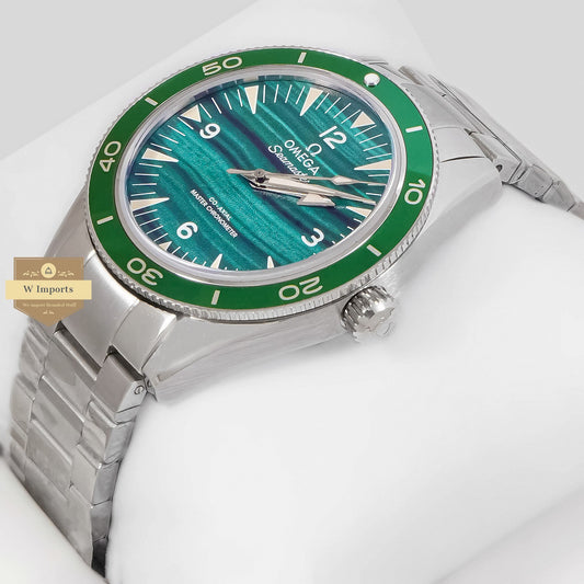 LATEST COLLECTION SILVER WITH GREEN DIAL AND BEZEL AUTOMATIC WATCH