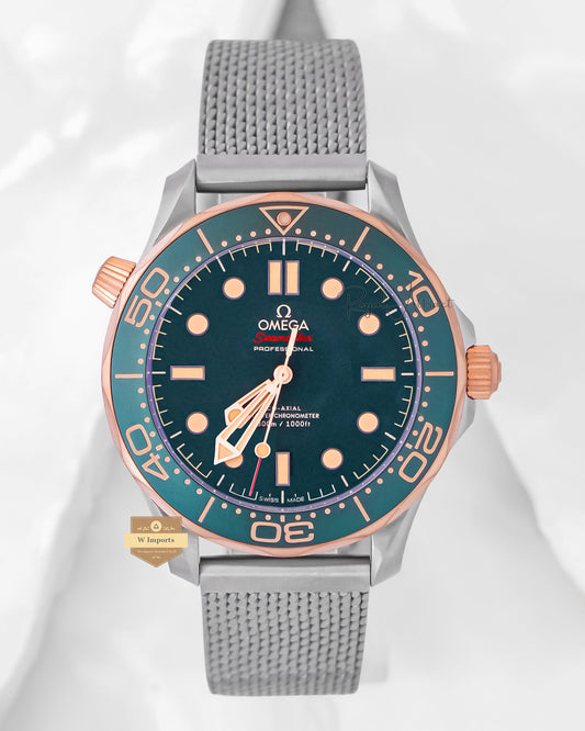 Premium Silver With Green Dial & Bezel With Mesh Bracelet Automatic Watch