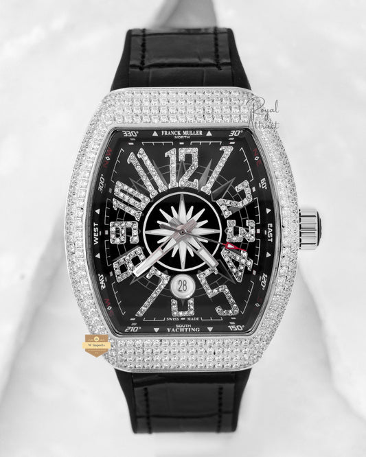 Latest Collection Silver Stone Case With black Dial and leather Strap