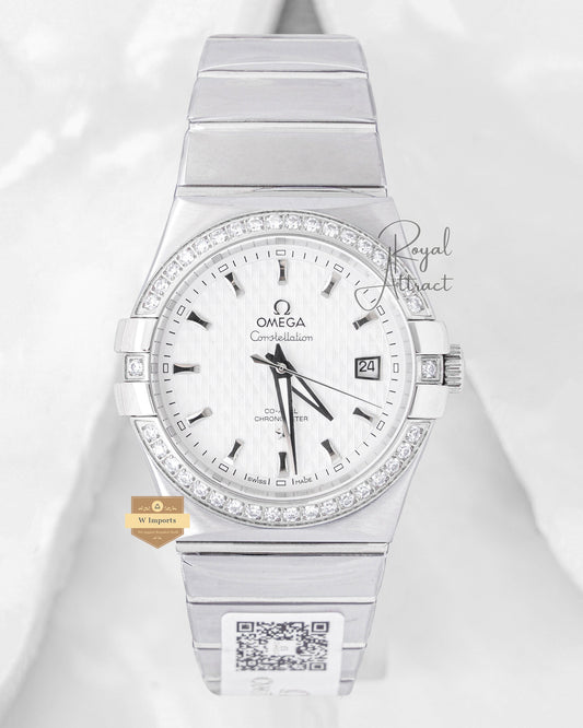 Latest Collection Silver With White Texture Dial Stone Bezel Chain Watch