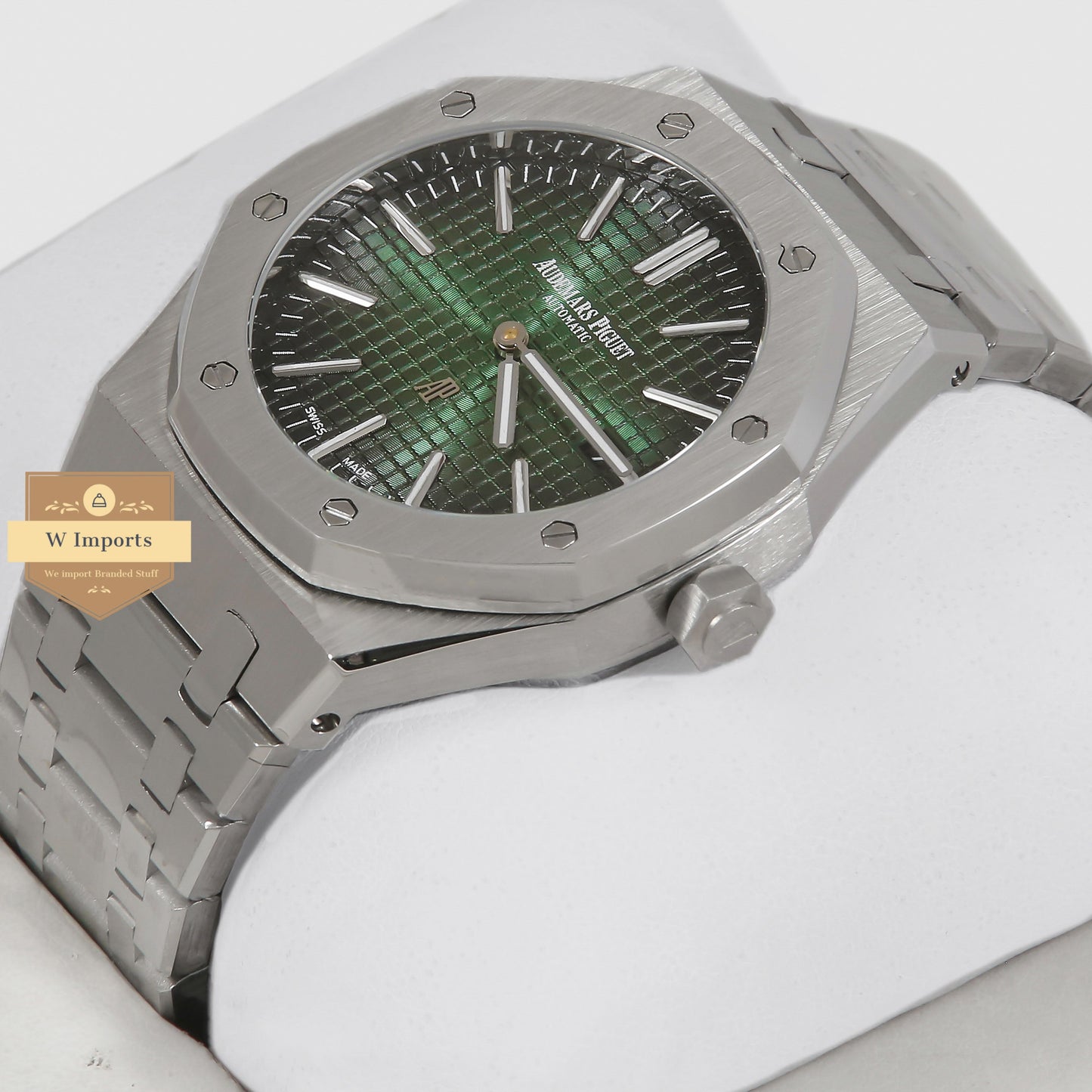 Latest Collection Oak Silver With Green Dial