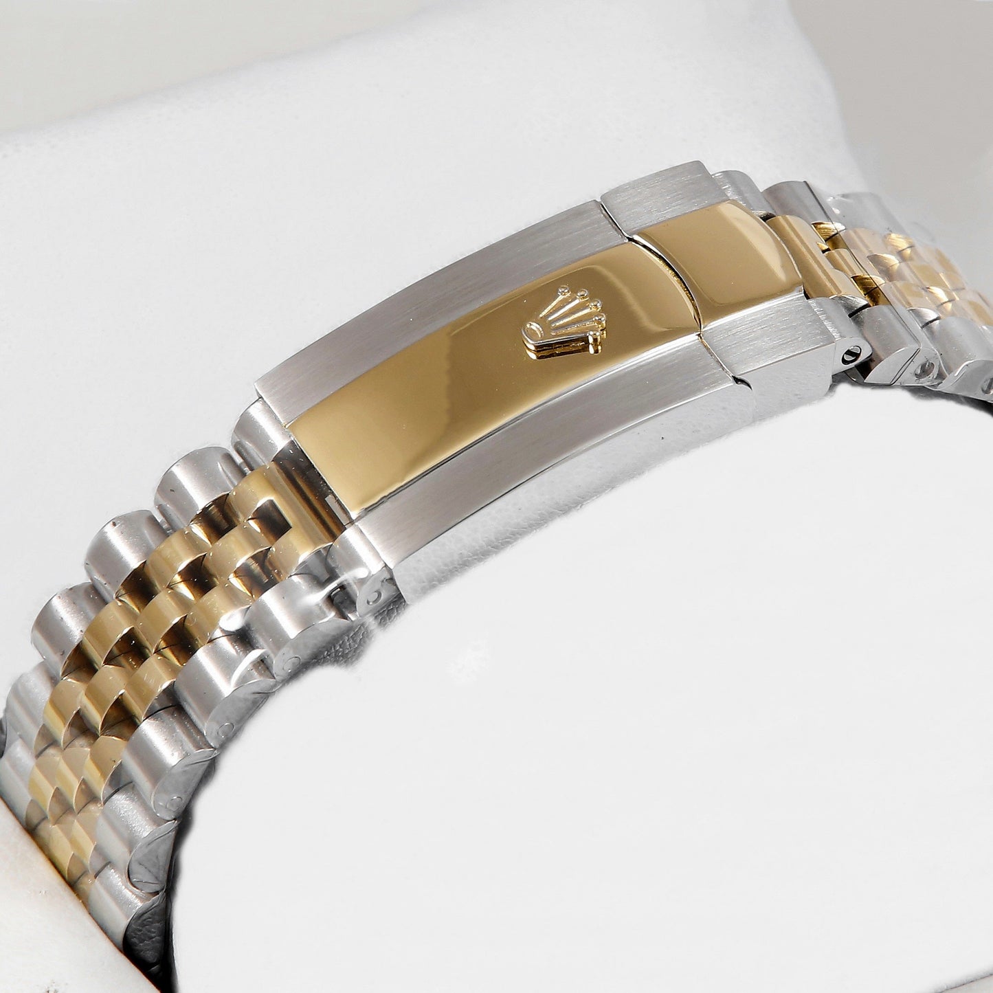 Latest Collection 41 Two Tone Yellow Gold With Dial Stone Figure & Fluted Bezel Automatic Watch ZR Factory