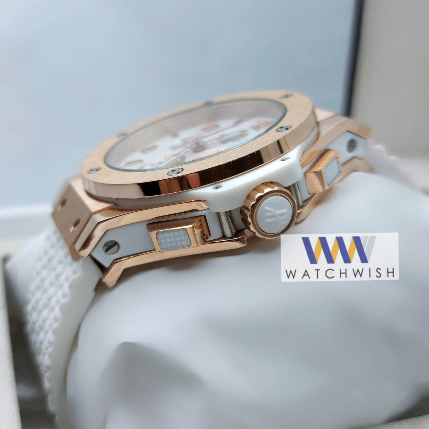 New Collection Rose Gold With White Dial Chronograph Branded Watch